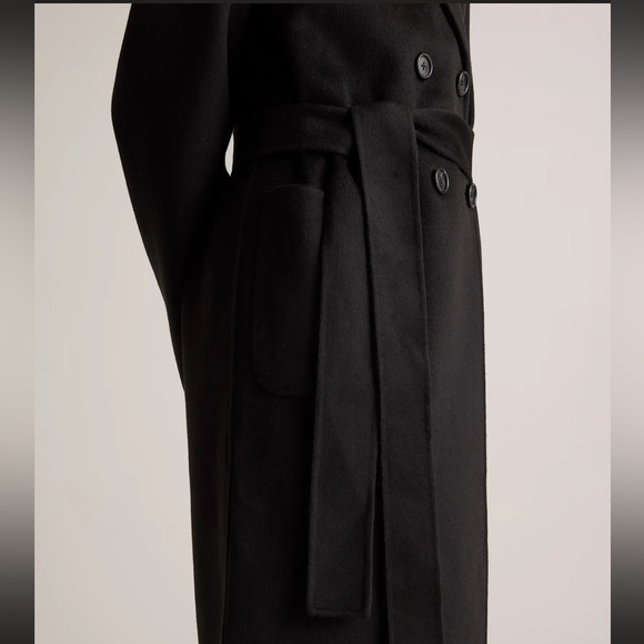 QUINCE 100% Mongolian Cashmere Double-Faced Wrap Coat
Retail $3,990.00 - Picture 4 of 15